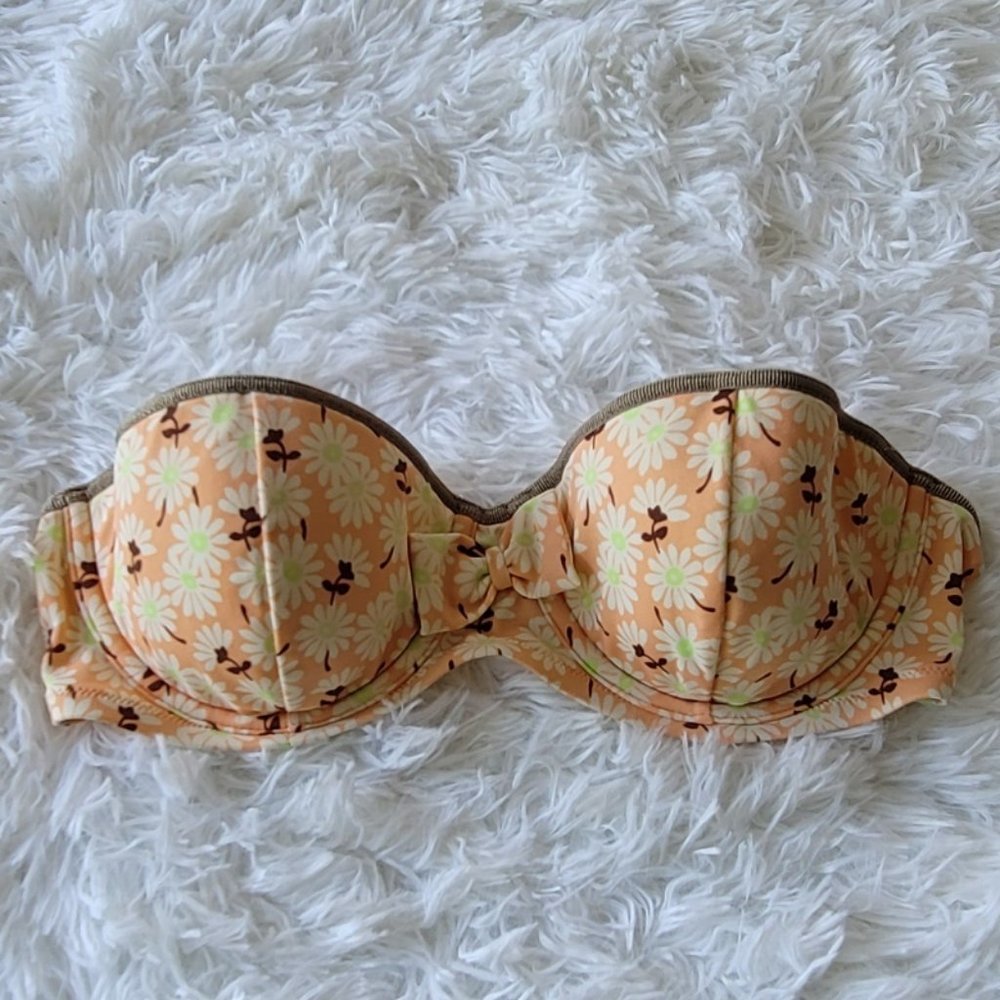 Victorias Secret Floral Bikini - Picture 7 of 8